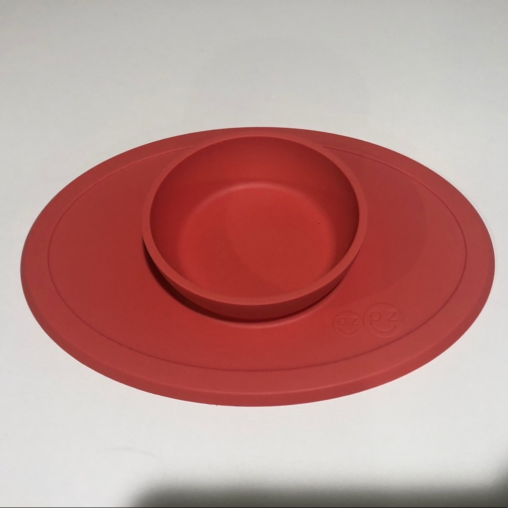 ezpz Tiny Bowl - Coral